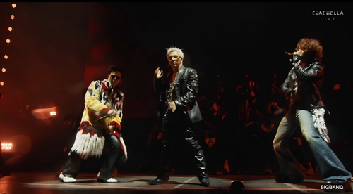 This image captured from the YouTube channel of the Coachella Valley Music and Arts Festival shows K-pop group BIGBANG performing at the festival in Indio, California, on April 12, 2026. (PHOTO NOT FOR SALE) (Yonhap)